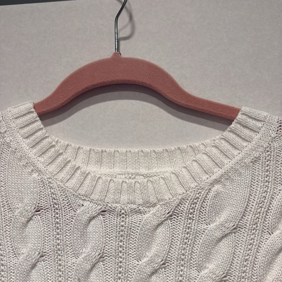 Amazon Essentials - Women's Cabin Knit Sweater - white. Size Medium - Picture 4 of 10